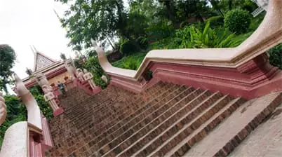 Wat Phnom in Phnom Penh