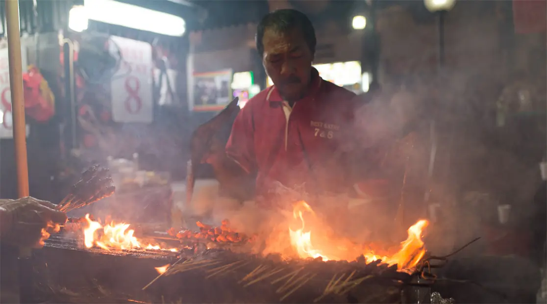 Saté griller Lau Pa Sat in Singapore