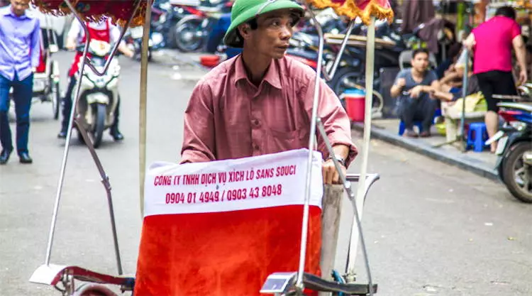 Hanoi Vietnam riskja bestuurder