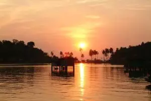 029-thailand-koh-chang-lonely-beach