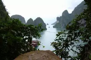 1006-vietnam-halong-bay