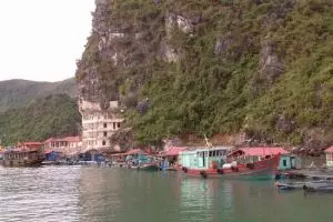 1021-vietnam-halong-bay