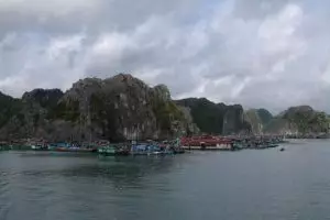 1026-vietnam-halong-bay
