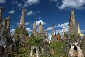 357-myanmar-tempel-ruines-indein