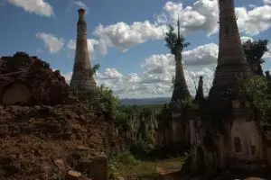 363-myanmar-tempel-ruines-indein