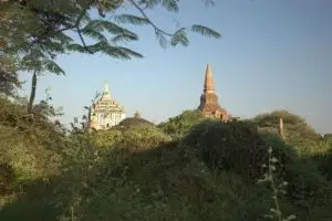 582-myanmar-bagan