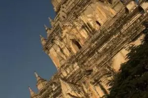 586-myanmar-bagan
