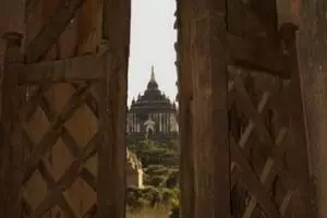 611-myanmar-bagan
