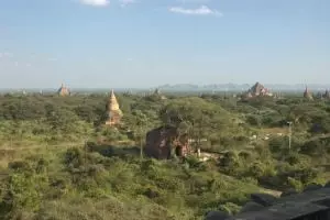 624-myanmar-bagan
