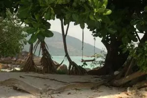766-thailand-koh-lipe-sunrise-beach-viewpoint-resort