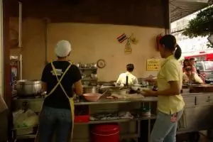 856-thailand-bangkok-lunch-chinatown
