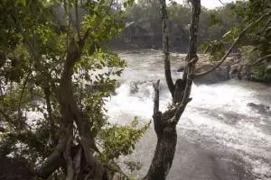 030-laos-waterval-tad-lo