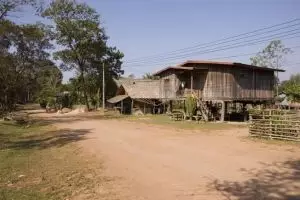 123-laos-tad-lo