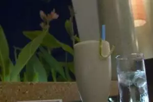 442-cambodja-phnom-penh-eten-bij-restaurant-romdeng