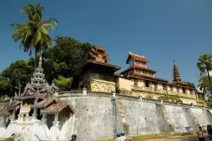 588-myanmar-mawlamyine-2010