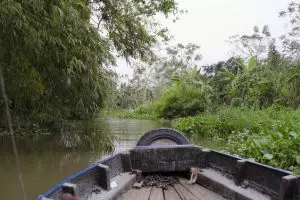 1235-vietnam-mekong-delta-can-tho-floating-marketing