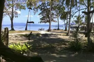 1752-iphone-koh-jum