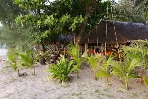 1758-koh-jum