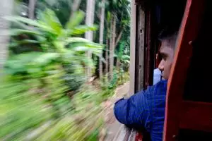 9714-matara-colombo-treinrit_copy_1