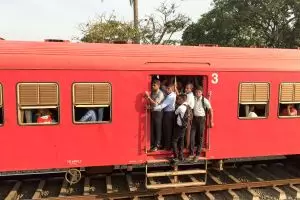 9730-2-matara-colombo-treinrit_copy_1